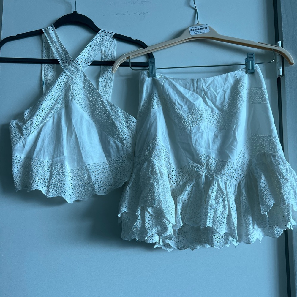Cute summer outfit white lace